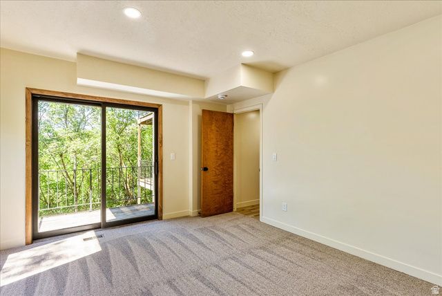 5302 ARROWHEAD LN, Ogden, UT 84403