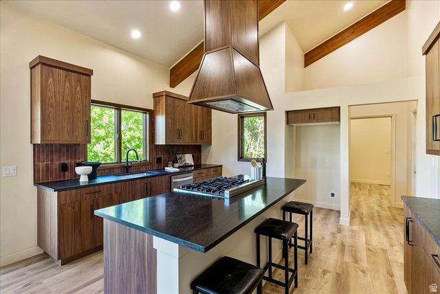 5302 ARROWHEAD LN, Ogden, UT 84403