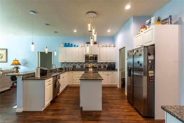 6416 18TH AVENUE E, Bradenton, FL 34208