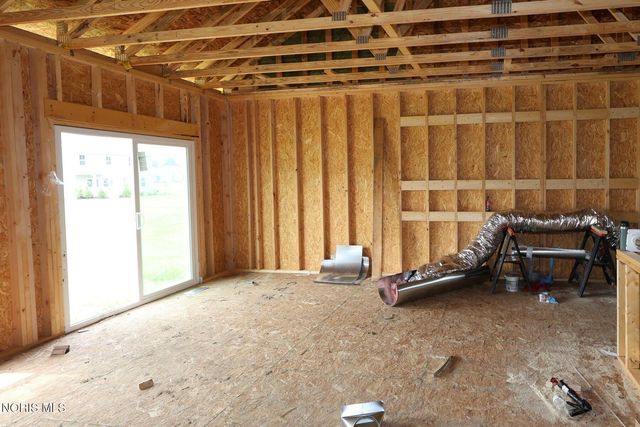 7741 Pilliod Road, Holland, OH 43528