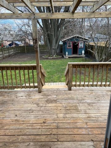 22 N 12th Street, St. Charles, IL 60174