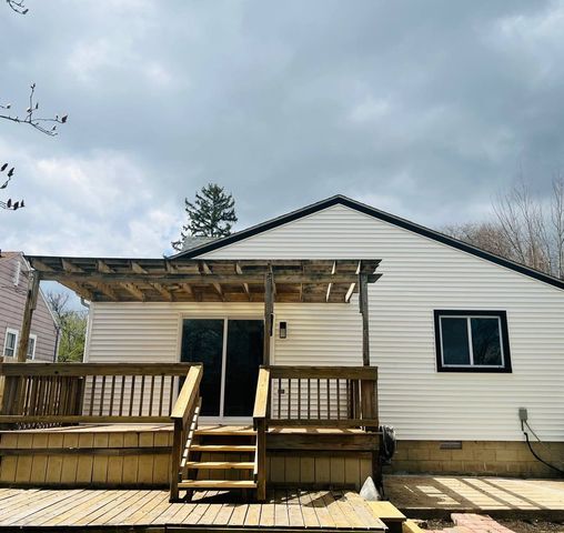 22 N 12th Street, St. Charles, IL 60174