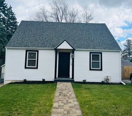 22 N 12th Street, St. Charles, IL 60174