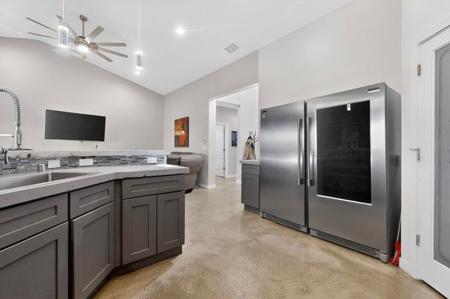 2161 Monterrey Road NE, Rio Rancho, NM 87144