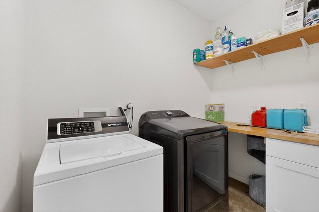 2161 Monterrey Road NE, Rio Rancho, NM 87144