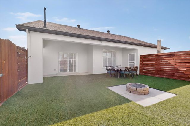 2161 Monterrey Road NE, Rio Rancho, NM 87144