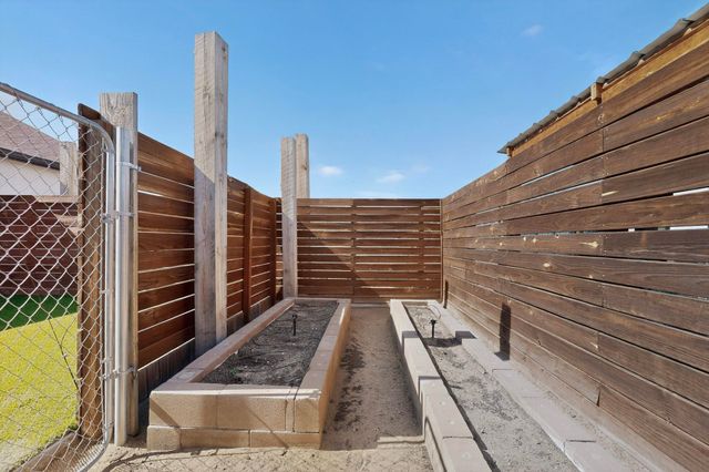 2161 Monterrey Road NE, Rio Rancho, NM 87144