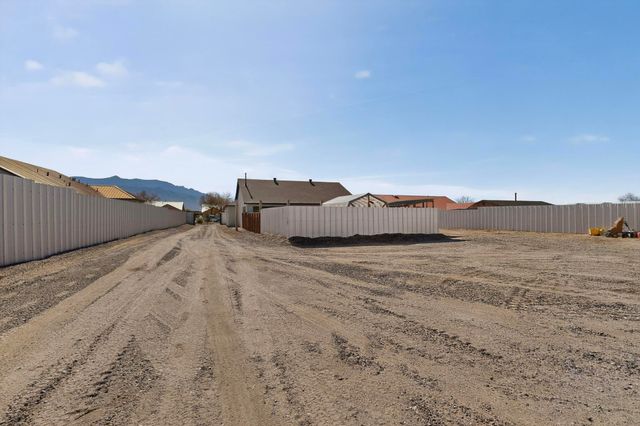 2161 Monterrey Road NE, Rio Rancho, NM 87144