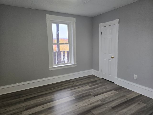 123 Walnut St 4L, Holyoke, MA 01040