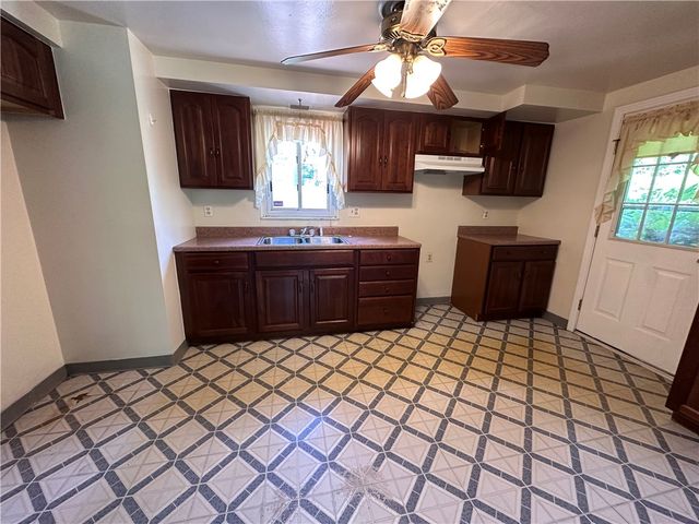 1306 Orangewood Ave, Beechview, PA 15216