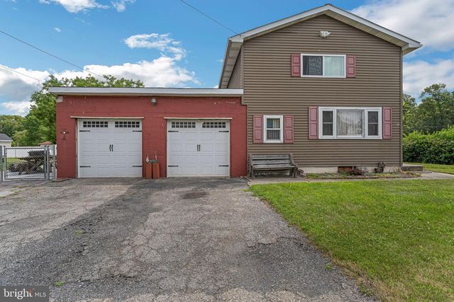 13 JOHNSONVILLE RD, Bangor, PA 18013