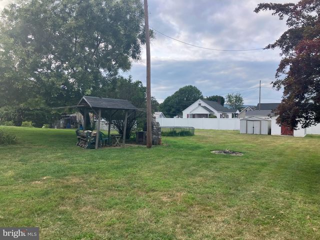 13 JOHNSONVILLE RD, Bangor, PA 18013