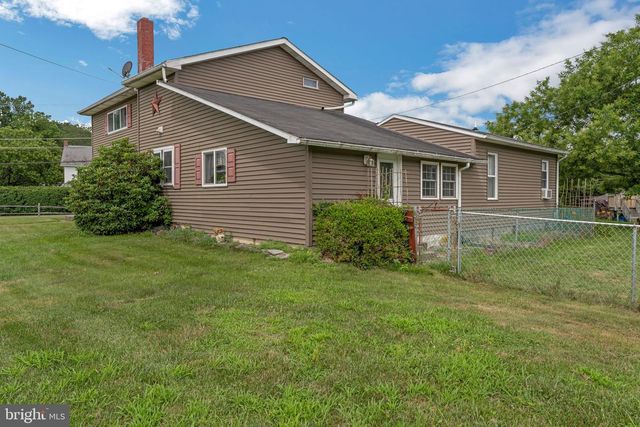 13 JOHNSONVILLE RD, Bangor, PA 18013