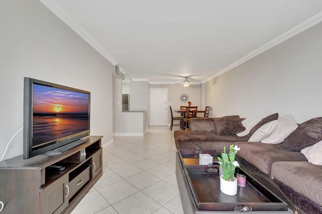 1913 S Ocean Drive 207, Hallandale Beach, FL 33009