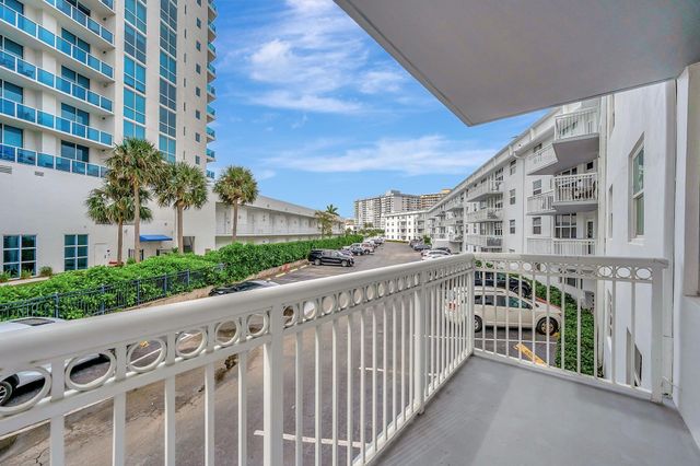 1913 S Ocean Drive 207, Hallandale Beach, FL 33009