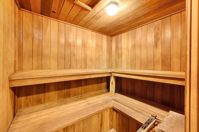 1913 S Ocean Drive 207, Hallandale Beach, FL 33009