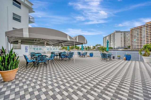 1913 S Ocean Drive 207, Hallandale Beach, FL 33009