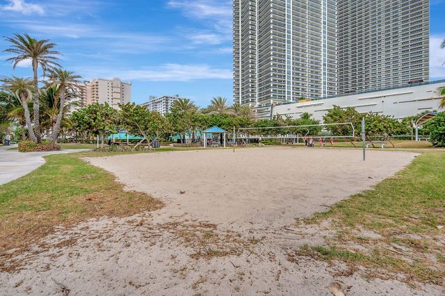 1913 S Ocean Drive 207, Hallandale Beach, FL 33009