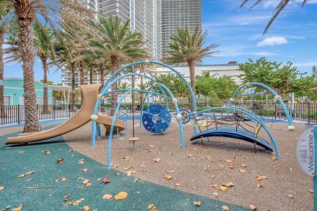 1913 S Ocean Drive 207, Hallandale Beach, FL 33009