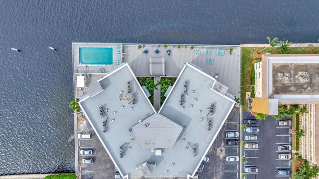 1913 S Ocean Drive 207, Hallandale Beach, FL 33009