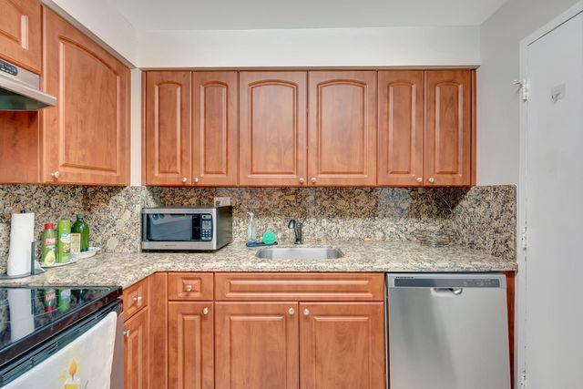 1913 S Ocean Drive 207, Hallandale Beach, FL 33009