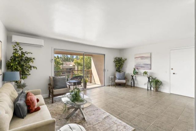 5700 Baltimore Dr 66, La Mesa, CA 91942