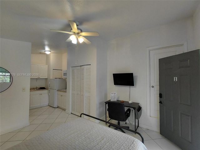 1050 NE 82nd St 1, Miami, FL 33138