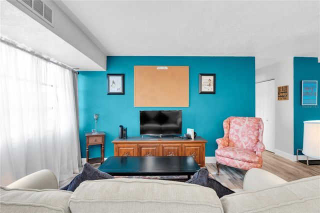 3315 58TH AVENUE S 315, St Petersburg, FL 33712