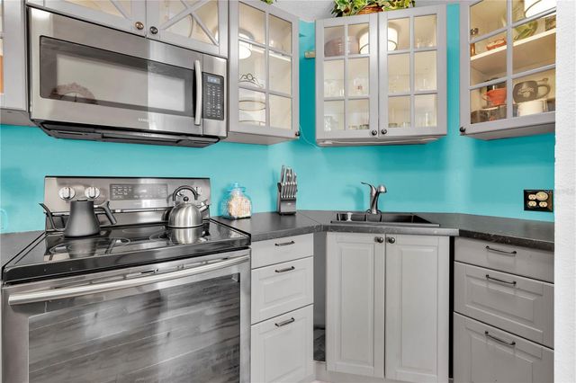 3315 58TH AVENUE S 315, St Petersburg, FL 33712