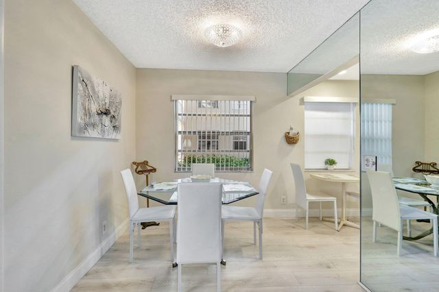 825 E Normandy R, Delray Beach, FL 33484