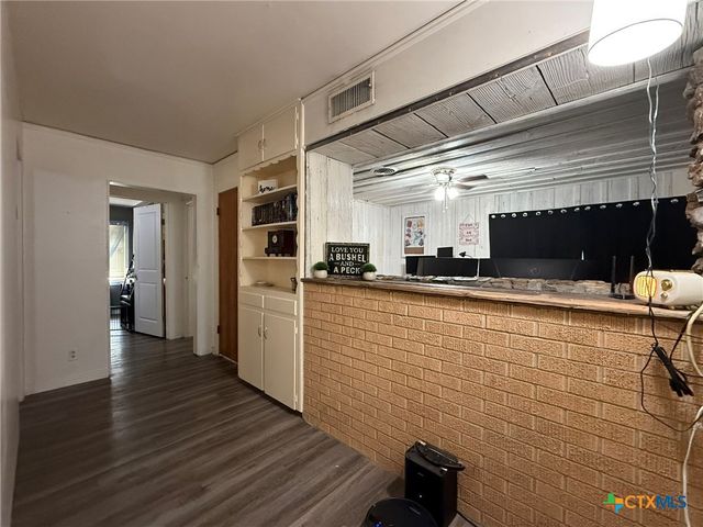 3221 W Avenue R, Temple, TX 76504