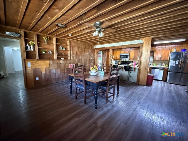 3221 W Avenue R, Temple, TX 76504