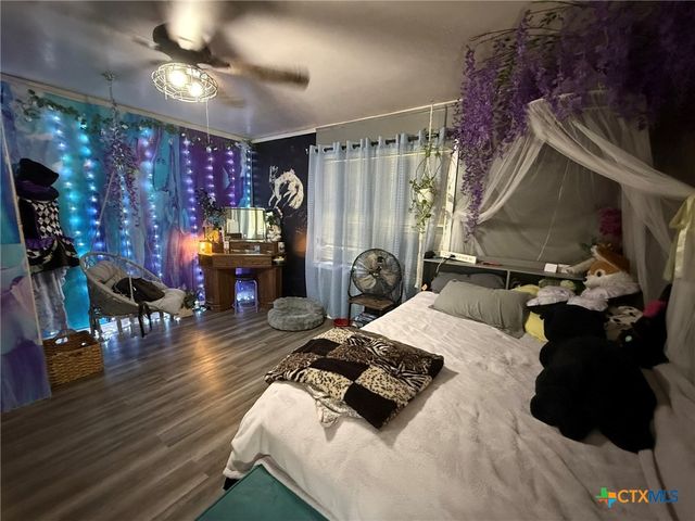 3221 W Avenue R, Temple, TX 76504