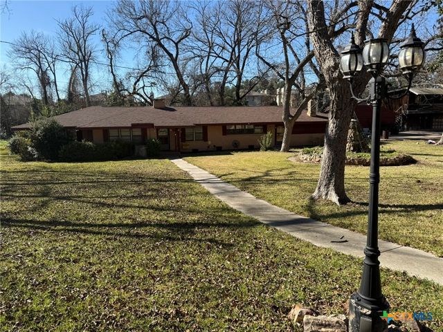 3221 W Avenue R, Temple, TX 76504