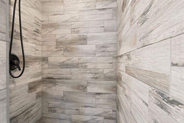 7617 DEXTER HOLLOW DR, Memphis, TN 38016