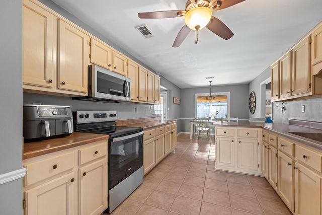 7617 DEXTER HOLLOW DR, Memphis, TN 38016