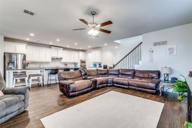 528 Retama Drive, Fort Worth, TX 76108