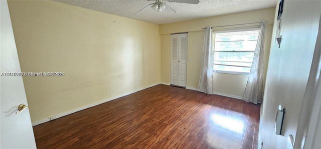 251 SW 132nd Way 417H, Pembroke Pines, FL 33027