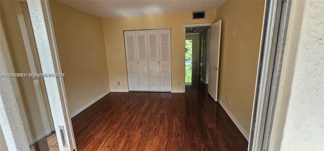 251 SW 132nd Way 417H, Pembroke Pines, FL 33027