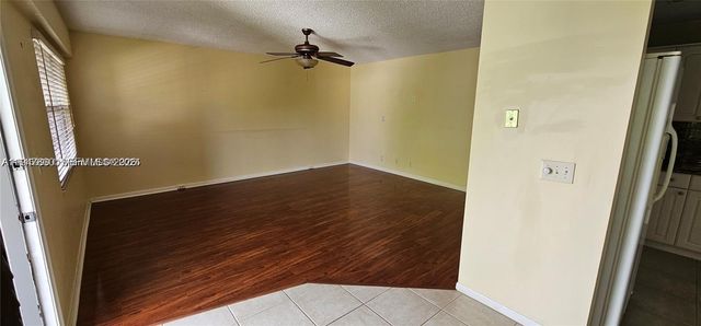251 SW 132nd Way 417H, Pembroke Pines, FL 33027