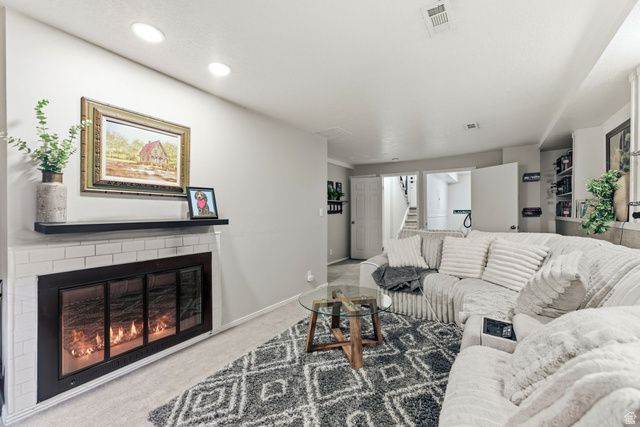 1821 E 5650 S, South Ogden, UT 84403