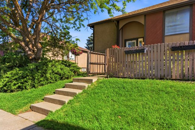 1821 E 5650 S, South Ogden, UT 84403
