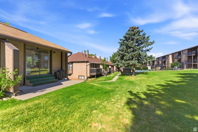 1821 E 5650 S, South Ogden, UT 84403