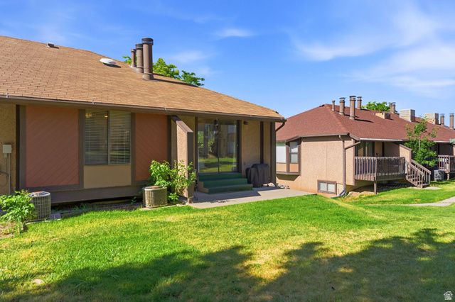 1821 E 5650 S, South Ogden, UT 84403