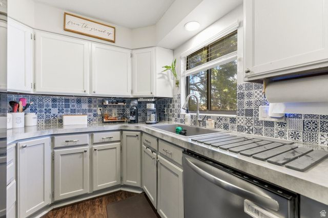 1821 E 5650 S, South Ogden, UT 84403