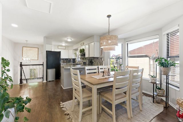 1821 E 5650 S, South Ogden, UT 84403