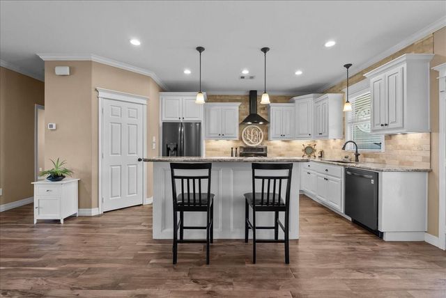 4810 14th Street, Dickinson, TX 77539