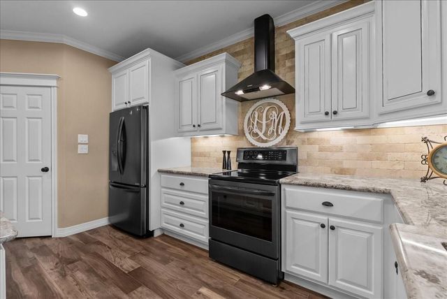 4810 14th Street, Dickinson, TX 77539