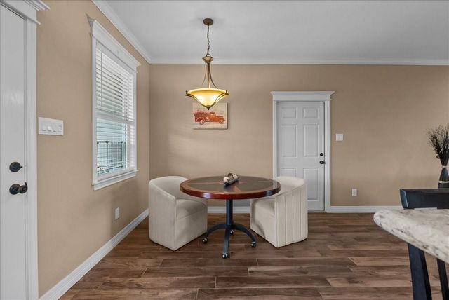 4810 14th Street, Dickinson, TX 77539