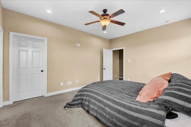 4810 14th Street, Dickinson, TX 77539